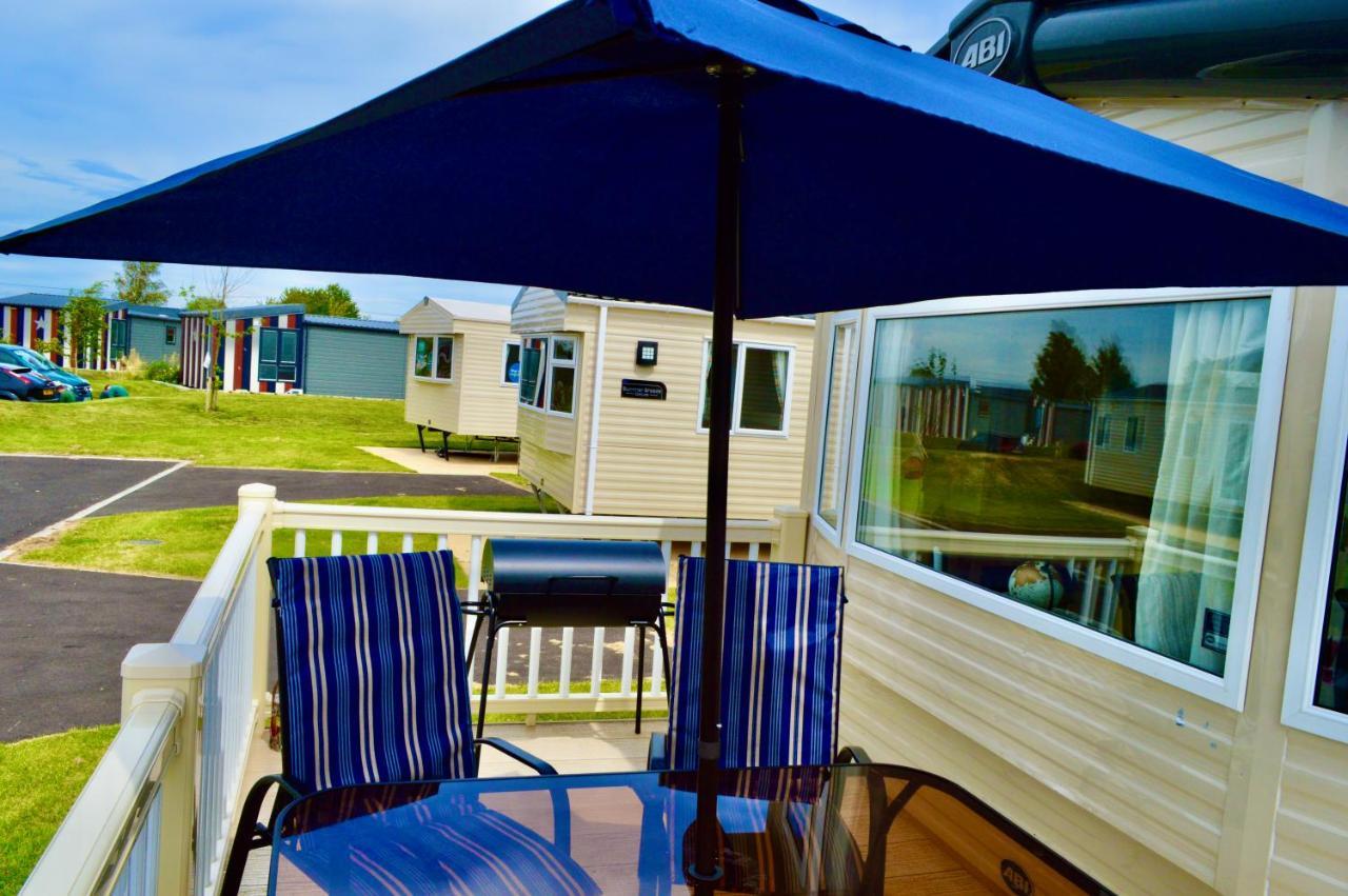 Tattershall Lakes Luxury Caravan With Hot Tub Lincoln Exterior photo